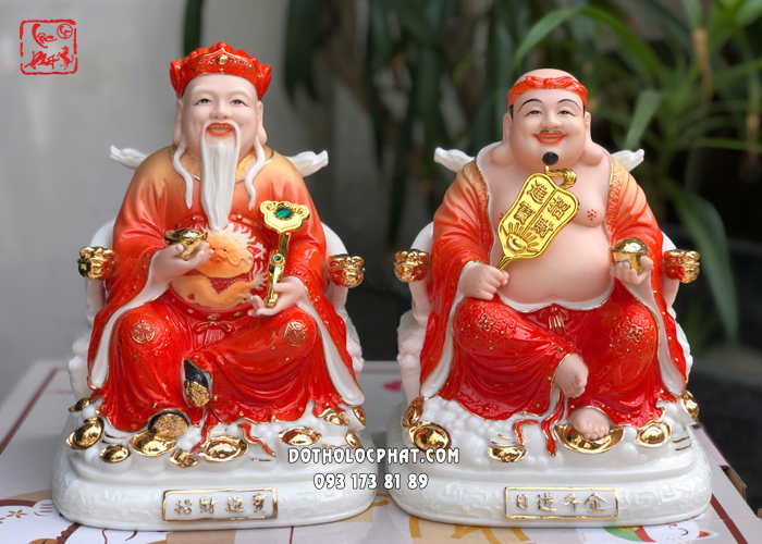 Tượng Thần Tài Thổ Địa sứ đỏ thỏi vàng ngồi ghế rồng