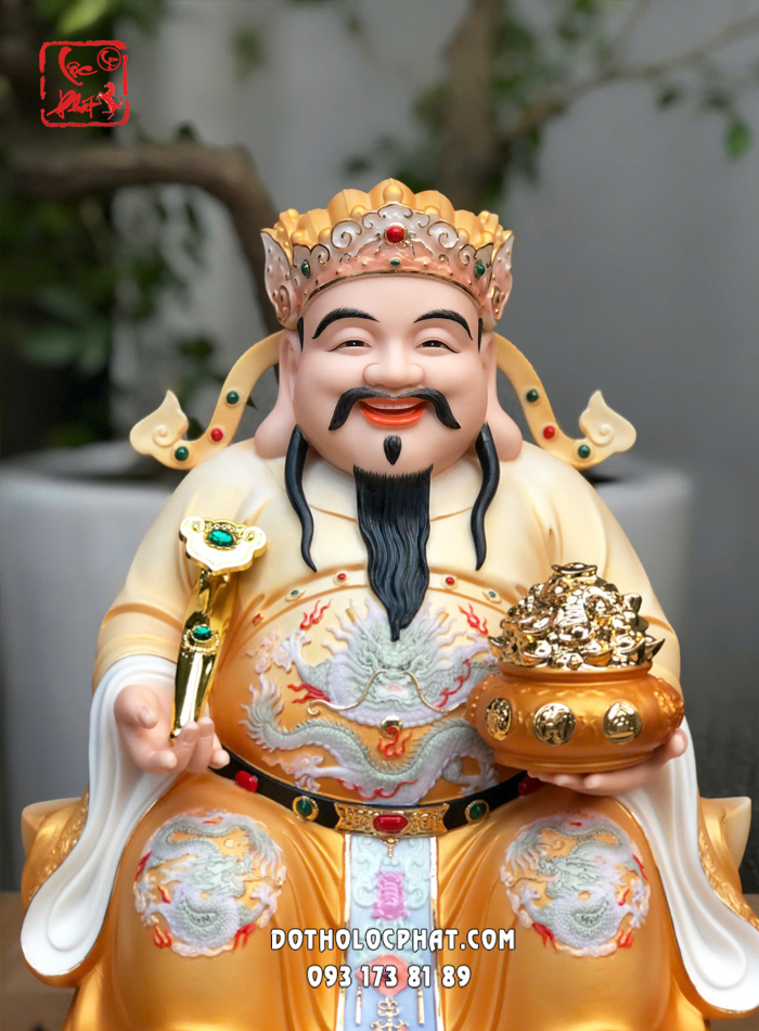 Tượng Thần Tiền như ý hũ vàng bằng sứ áo vàng đế mây