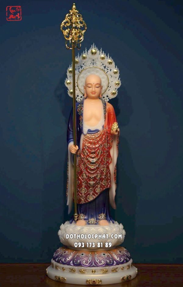 tuong-dia-tang-vuong-bo-tat-ao-xanh-dung-co-hao-quang-1