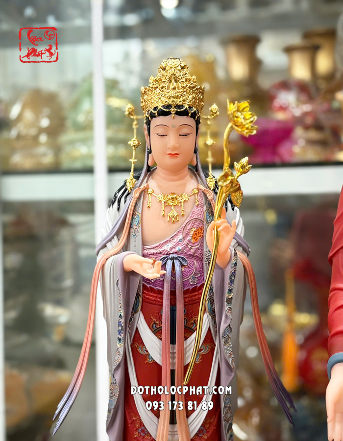 Tượng Tây Phương Tam Thánh đứng áo gấm đỏ đế sen vàng