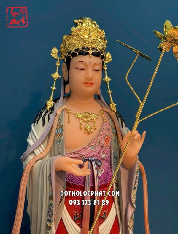 tuong-tay-phuong-tam-thanh-gam-do-de-sen-vang-3