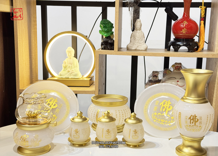 Bộ Đồ Thờ Cúng Bằng Bột Đá Khắc Tâm Kinh Chữ Phật