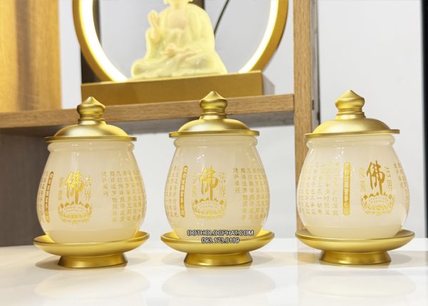 chum nước có nắp bằng bột đá trắng khắc tâm kinh chữ Phật