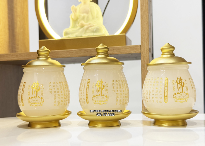 chum nước có nắp bằng bột đá trắng khắc tâm kinh chữ Phật