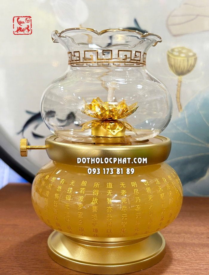Đèn dầu thờ cúng bát nhã tâm kinh chữ Phật thân vàng 