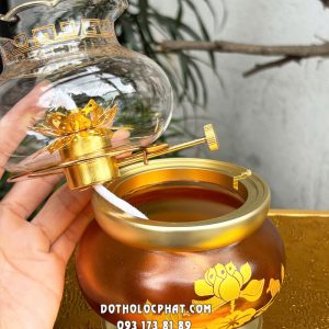 Đèn dầu thờ cúng hoa sen vàng thân nâu
