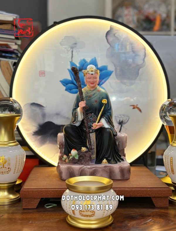 tuong-hac-lao-thai-ao-den-vien-hoa-ngoi-be-da-7