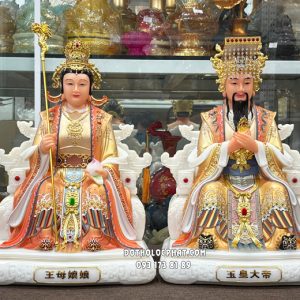 Tượng Ngọc Hoàng Vương Mẫu áo đỏ viền vàng bằng bột đá