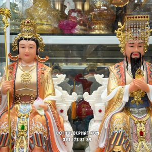 Tượng Ngọc Hoàng Vương Mẫu áo đỏ viền vàng bằng bột đá