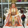 tuong-ngoc-hoang-vuong-mau-ao-do-vien-vang-5