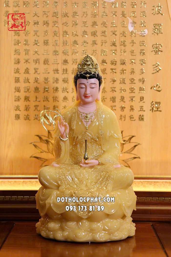 Tượng Quan Âm Bồ Tát thạch anh áo rũ viền vàng đế sen