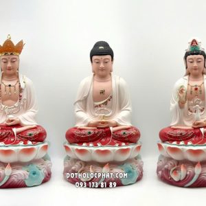 Tượng Ta Bà Tam Sứ áo trắng đỏ đế sen sóng nước bằng sứ
