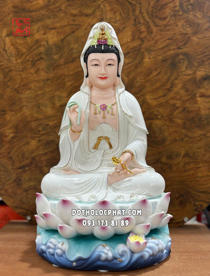 Tượng Quan Âm Bồ Tát sứ trắng đế non nước