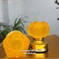 Đèn thờ lưu ly hoa sen cụp cổ ngắn thân vàng dùng pin