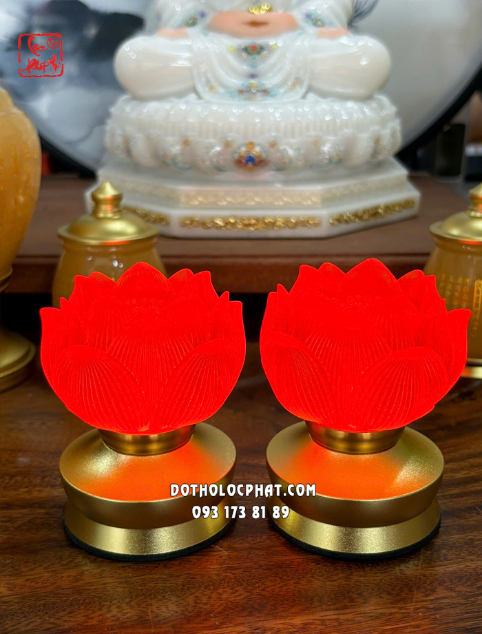 Đèn thờ lưu ly hoa sen cụp cổ ngắn thân vàng dùng pin