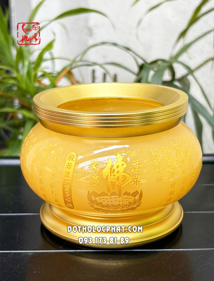 Lư hương bột đá thạch anh bọc đồng khắc tâm kinh chữ Phật