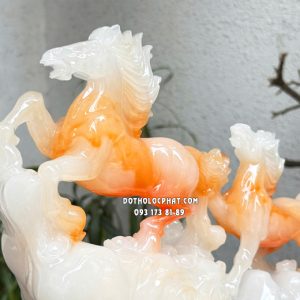 Tượng ngựa song mã phi thiên màu cẩm thạch