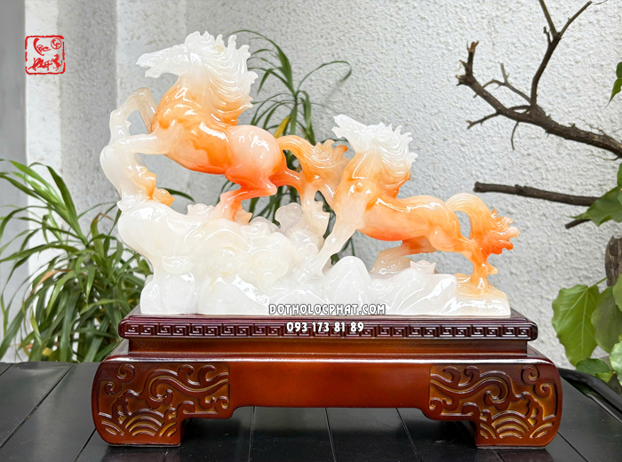 Tượng ngựa song mã phi thiên màu cẩm thạch 