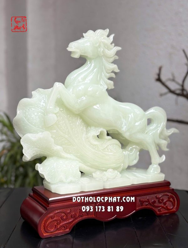 tuong-ngua-om-bap-cai-bao-ma-bach-tai-ngoc-bich-1