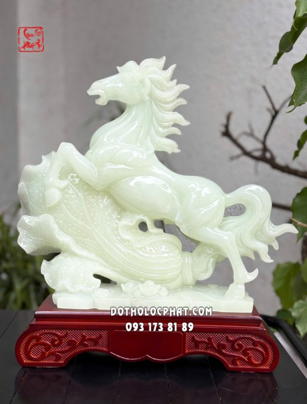 tuong-ngua-om-bap-cai-bao-ma-bach-tai-ngoc-bich-2