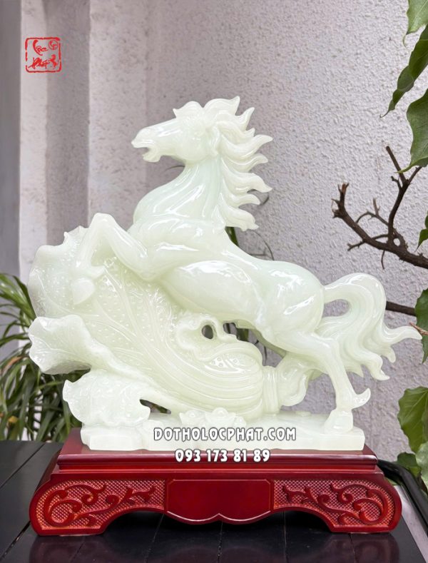tuong-ngua-om-bap-cai-bao-ma-bach-tai-ngoc-bich-5