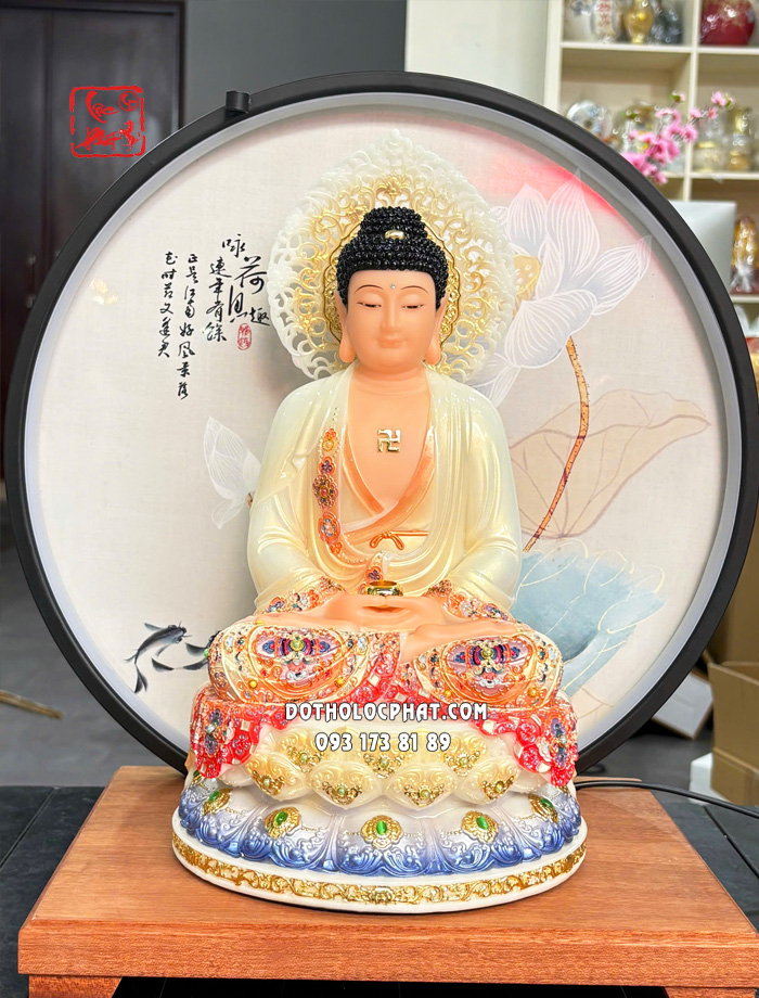 Tượng Phật A Di Đà áo trắng đỏ viền hoa hào quang lá đề