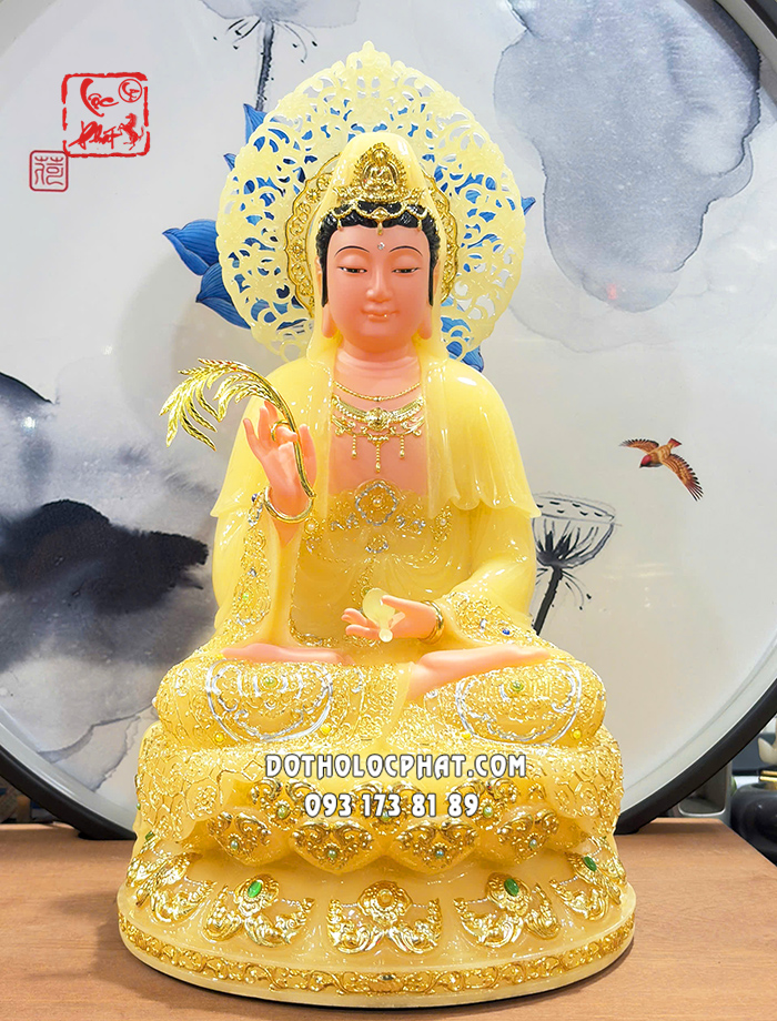 Tượng Quan Âm Bồ Tát thạch anh áo rũ viền hoa đế sen hào quang