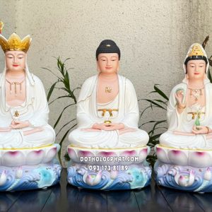 Tượng Ta Bà tam thánh sứ trắng đế sen sóng nước tím