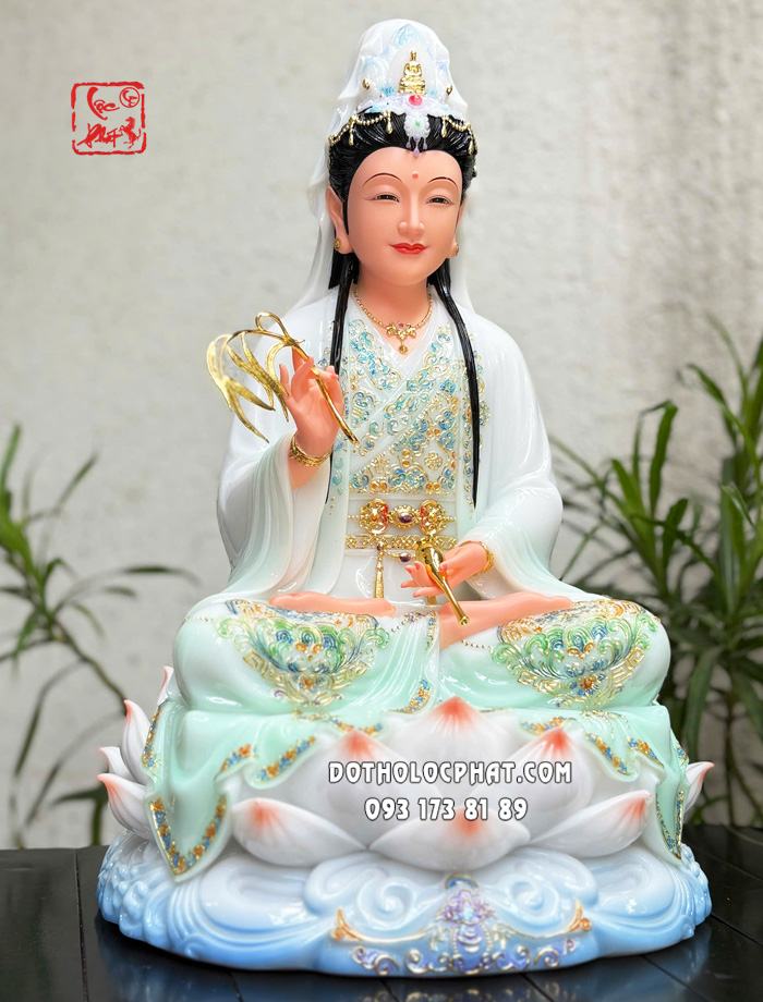 tuong-quan-am-bo-tat-xanh-ngoc-vien-vang-de-sen-no-3