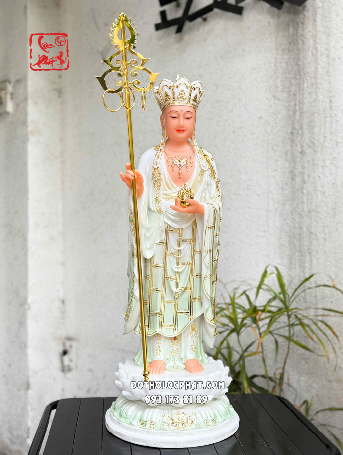 tuong-dia-tang-bo-tat-dung-ca-sa-xanh-ngoc-de-sen-2