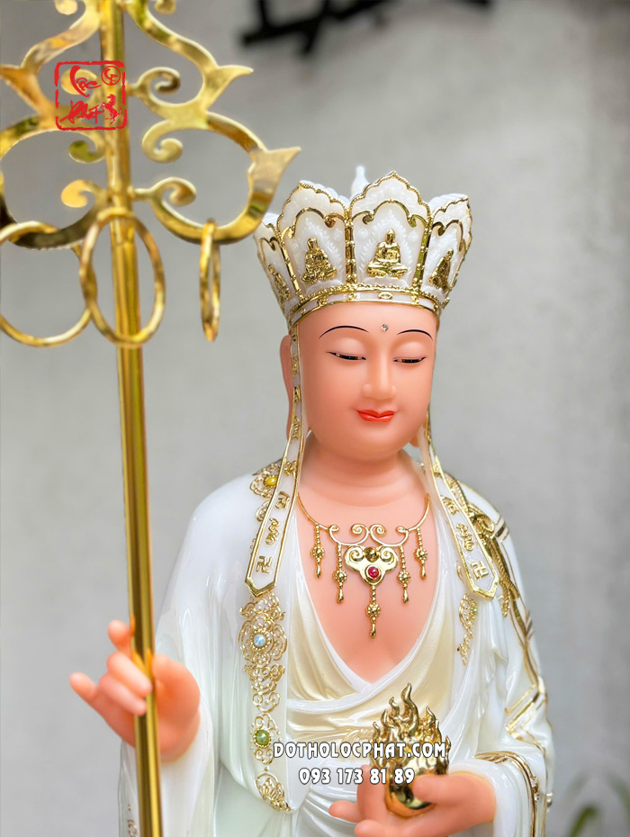 tuong-dia-tang-bo-tat-dung-ca-sa-xanh-ngoc-de-sen-5