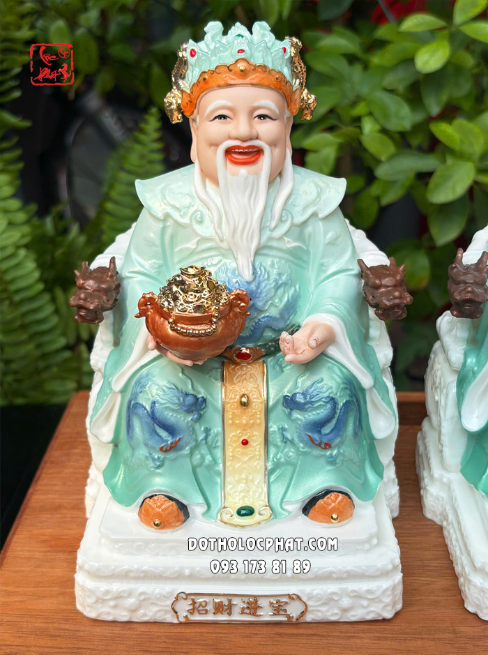 tuong-than-tai-tho-dia-hu-vang-ghe-rong-su-xanh-5