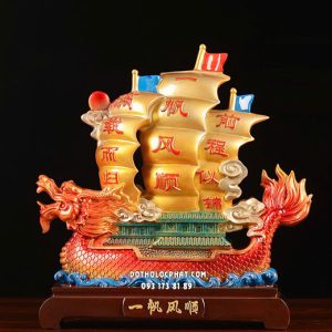 Thuyền rồng đỏ rẽ sóng thuận buồm xuôi gió đế gỗ