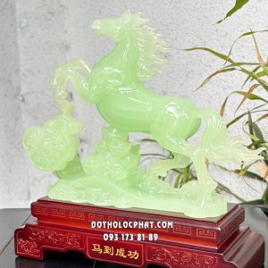 Tượng ngựa phong thủy mã đáo thành công tài lộc như ý xanh ngọc