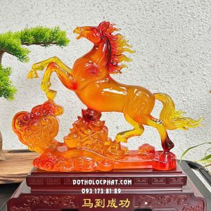 Tượng Ngựa Phi Mã Đằng Vân Tài Lộc Như Ý Màu Hổ Phách NPT-013