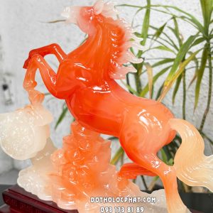 Tượng xích mã đằng vân tài lộc như ý