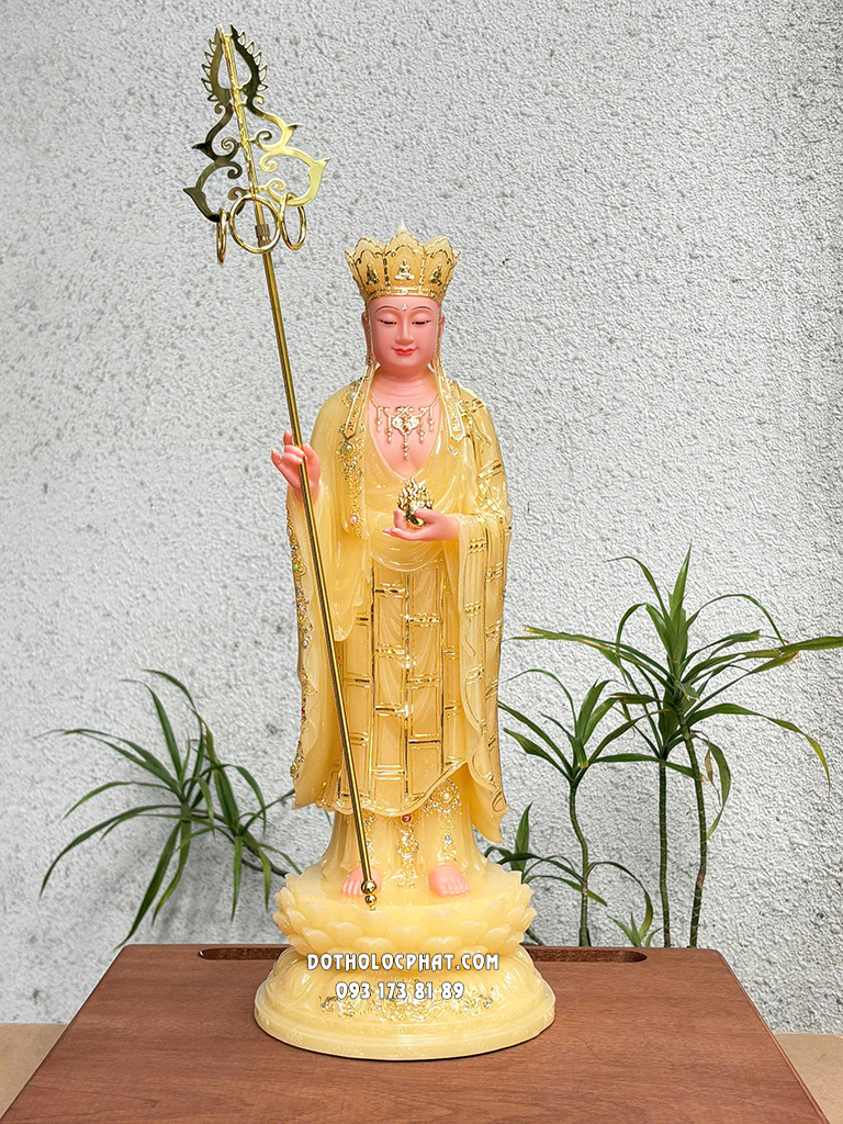 tuong-dia-tang-bo-tat-dung-ao-ca-sa-vang-de-sen-dt-081-10