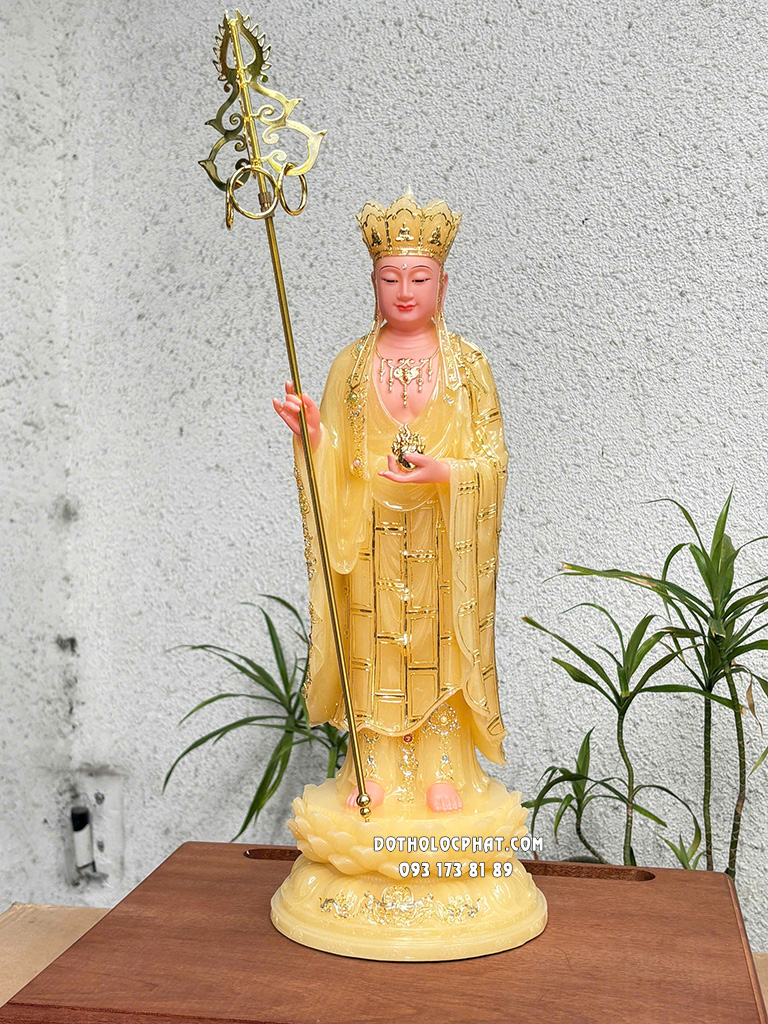 Tượng Địa Tạng Bồ Tát Đứng Áo Cà Sa Vàng Đế Sen DT-081