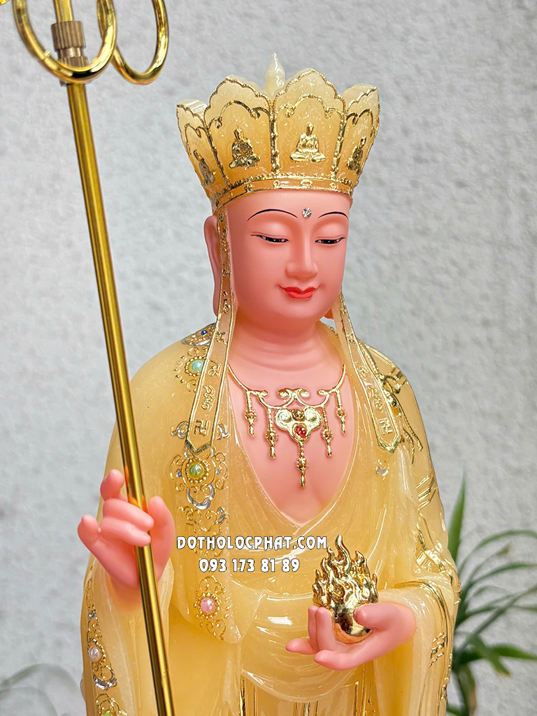 tuong-dia-tang-bo-tat-dung-ao-ca-sa-vang-de-sen-dt-081-8