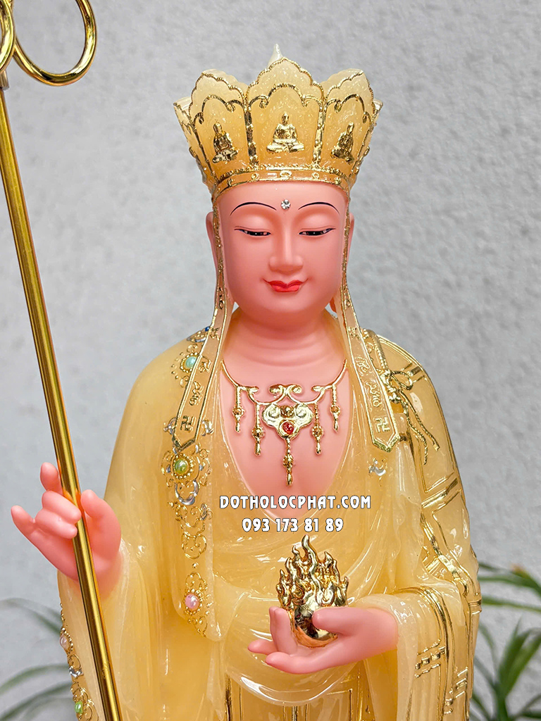 tuong-dia-tang-bo-tat-dung-ao-ca-sa-vang-de-sen-dt-081-9