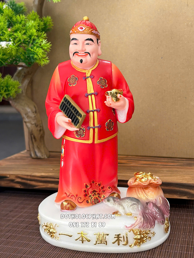 Tượng Ông Quản Gia Áo Gấm Đỏ Đứng TQG-003