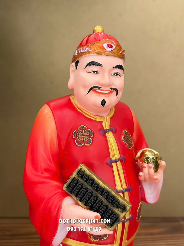 Tượng Ông Quản Gia Áo Gấm Đỏ Đứng TQG-003