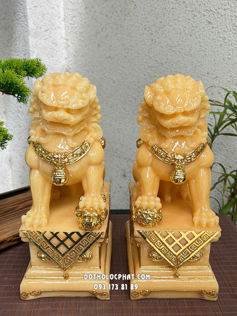 Tượng Sư Tử Đá Phong Thủy Vàng Thạch Anh STPT-001