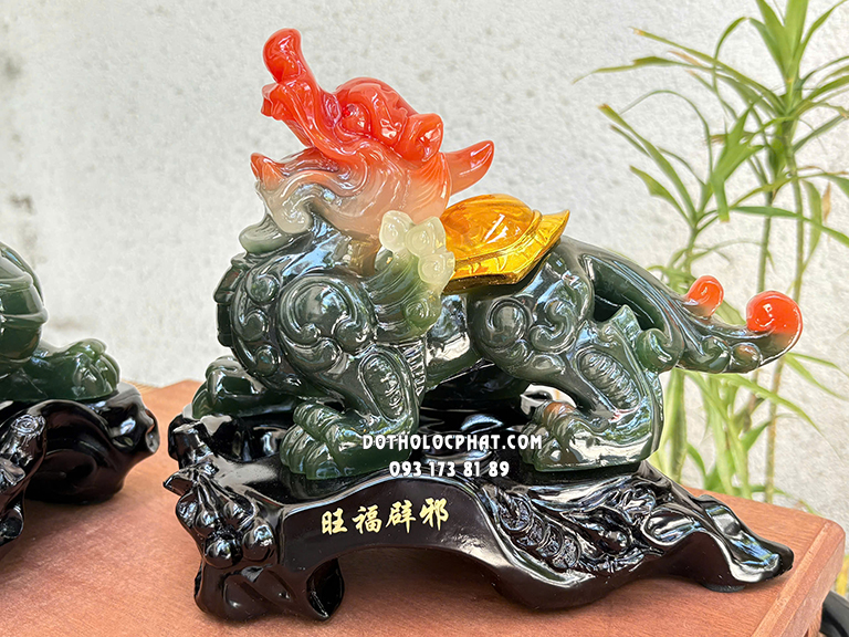 ty-huu-phong-thuy-xanh-ngoc-van-do-mai-rua-thpt-037-5