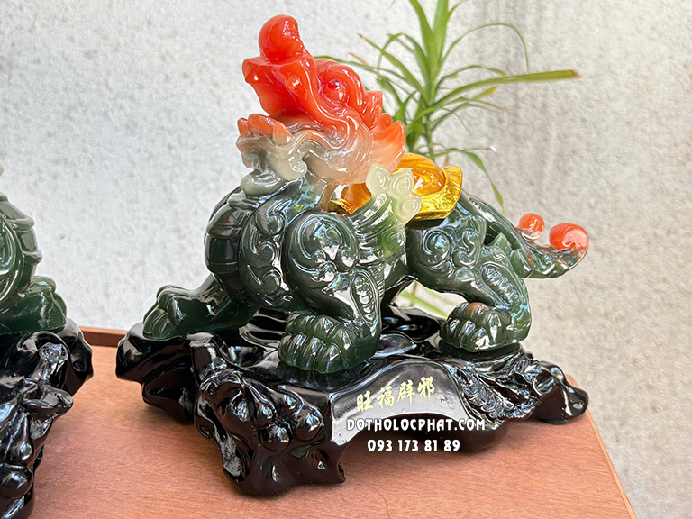 ty-huu-phong-thuy-xanh-ngoc-van-do-mai-rua-thpt-037-6