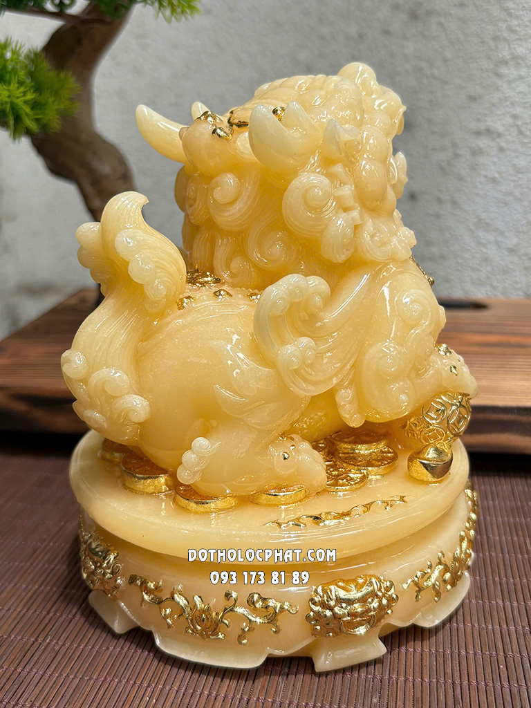 Tỳ Hưu Vờn Cầu Vàng Thạch Anh Đế Xoay TH-035Tỳ Hưu Vờn Cầu Vàng Thạch Anh Đế Xoay TH-035