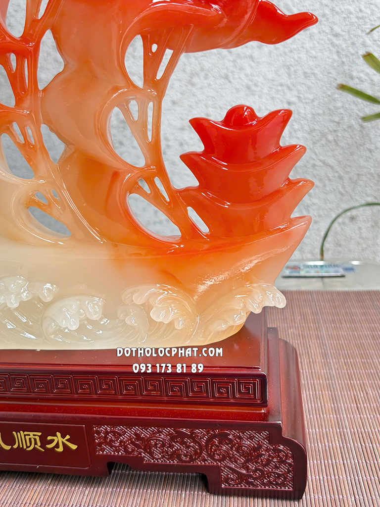 Thuyền Buồm Đỏ Ngọc Thuận Phong Thuận Thủy TB-008